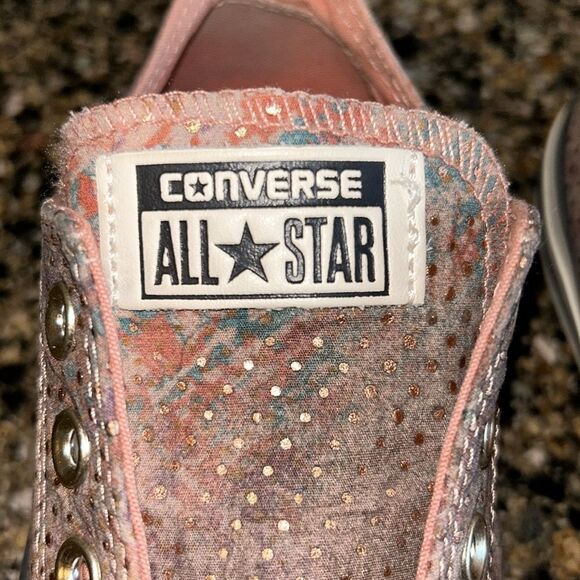 Converse All Star Chuck Taylors - Picture 3 of 9